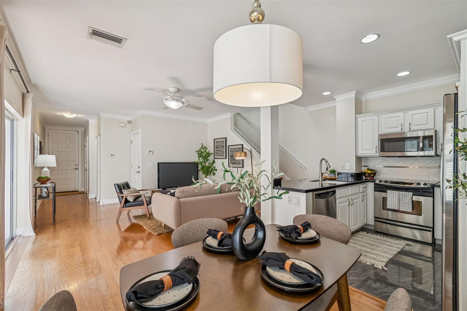 Image 11 of 43 For 1013 Horatio Street A