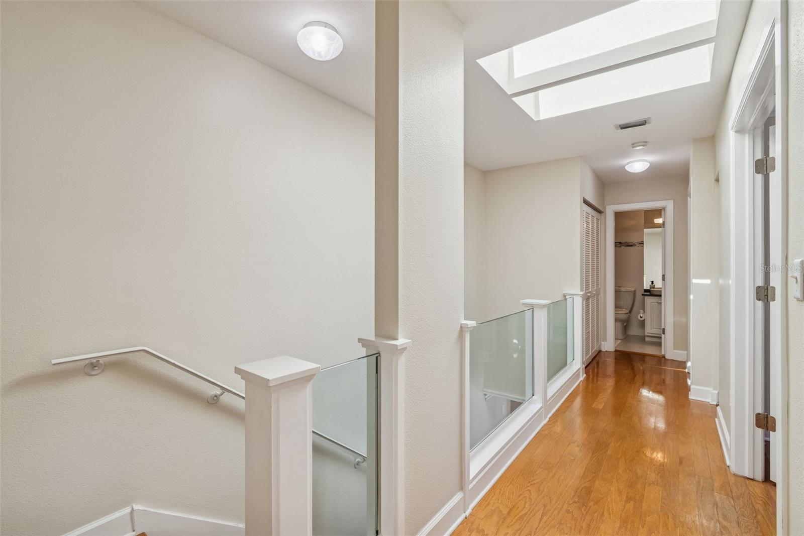 Image 23 of 43 For 1013 Horatio Street A