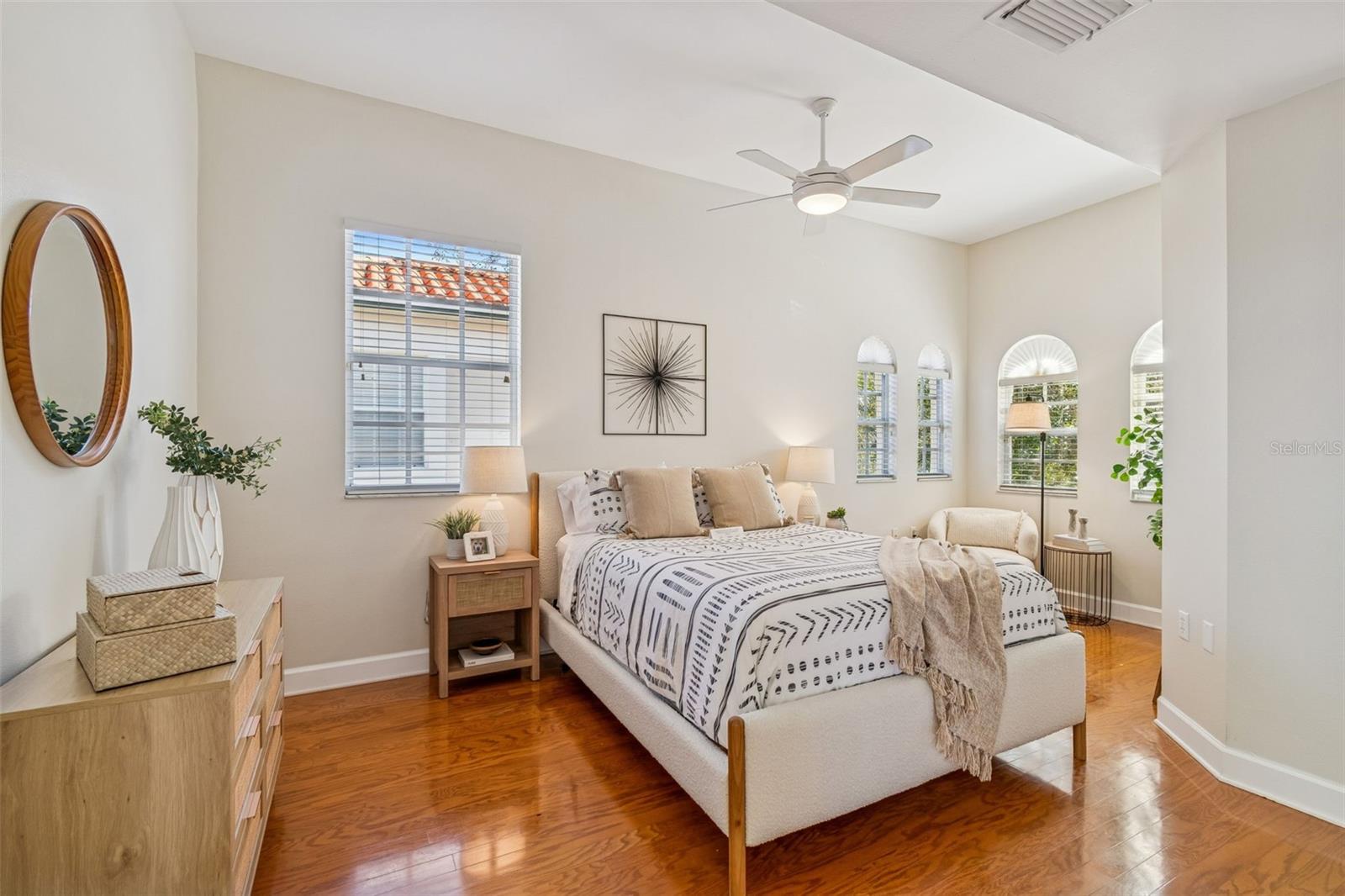 Image 24 of 43 For 1013 Horatio Street A