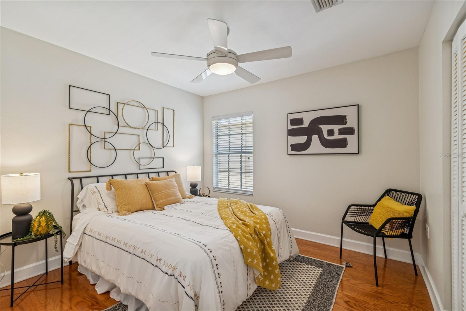 Image 34 of 43 For 1013 Horatio Street A