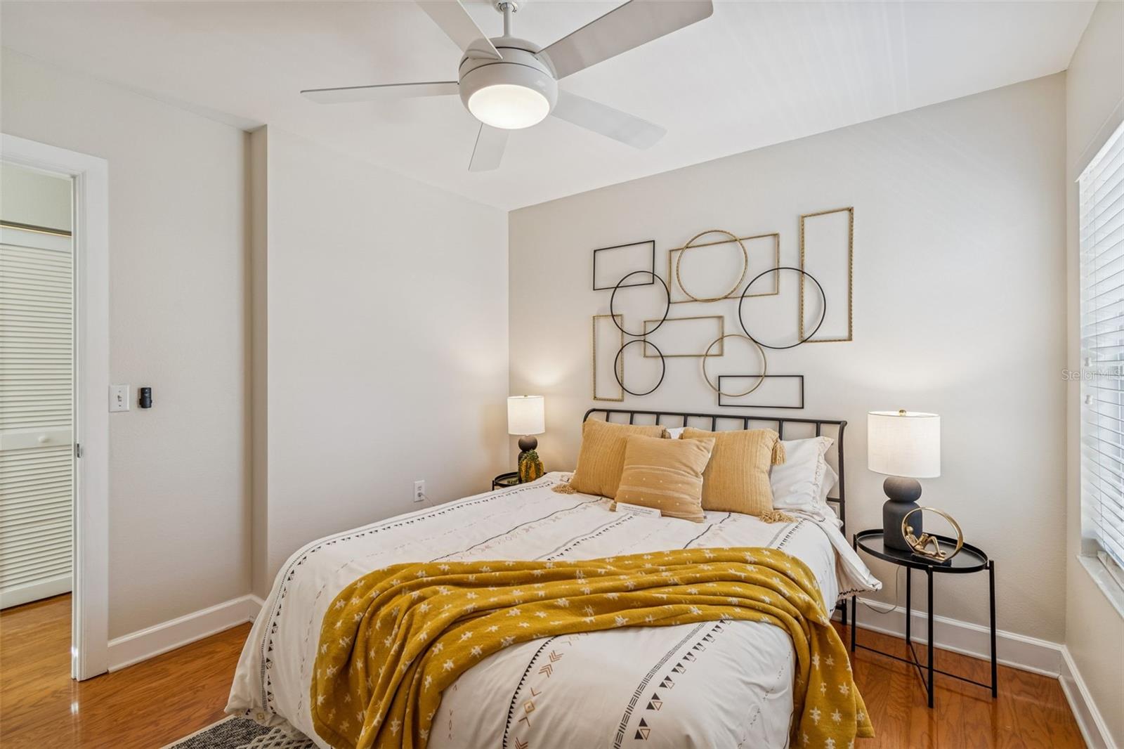 Image 35 of 43 For 1013 Horatio Street A