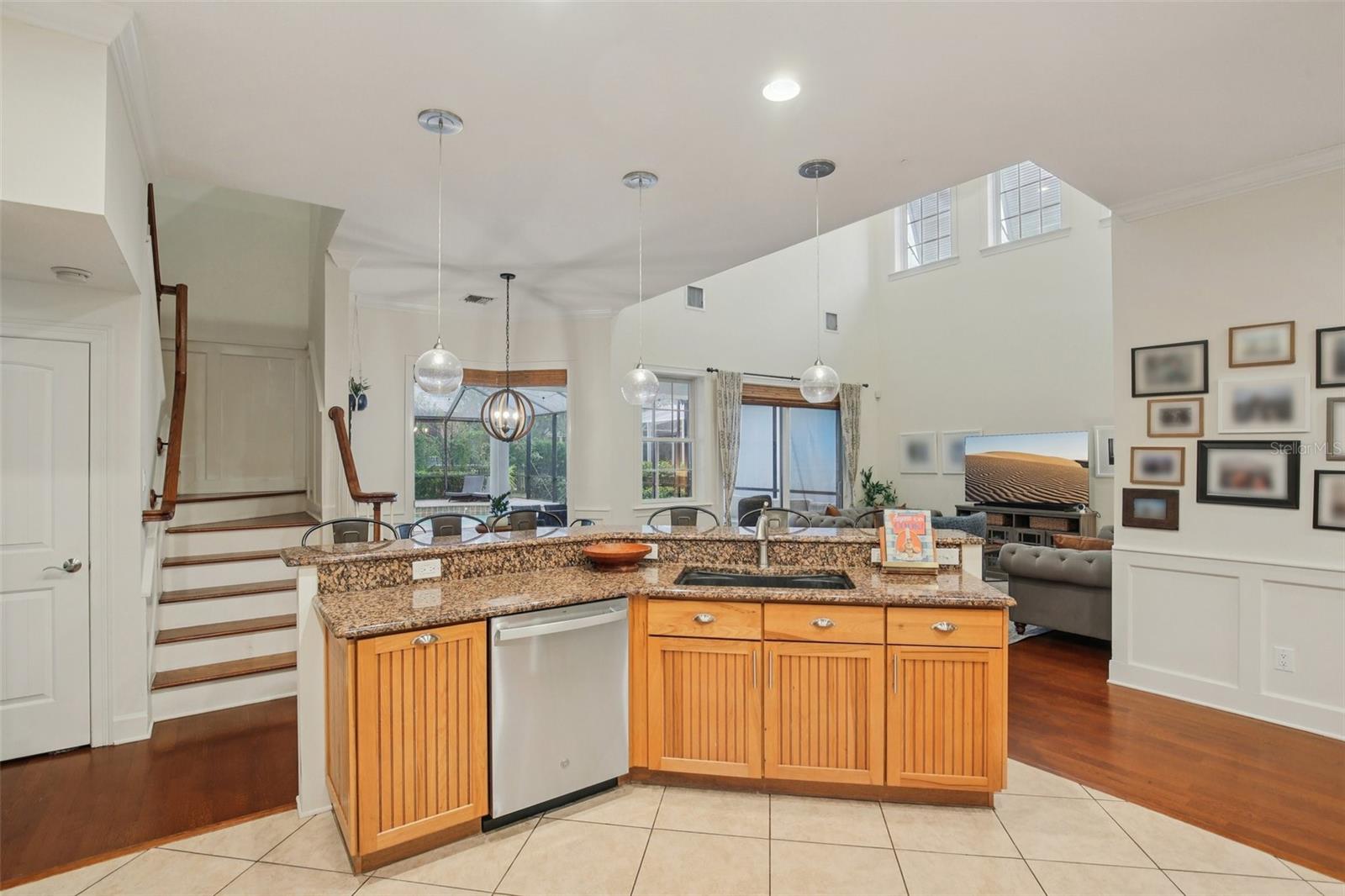 Image 23 of 77 For 15929 Ternglade Drive