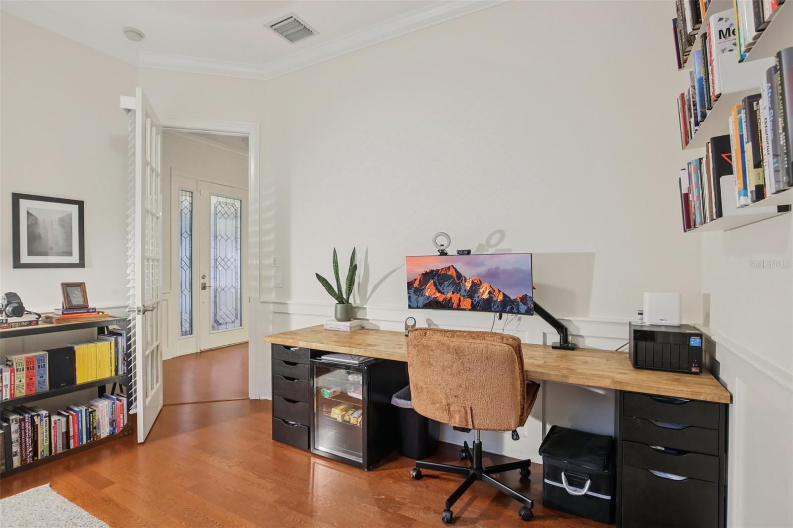 Image 32 of 77 For 15929 Ternglade Drive