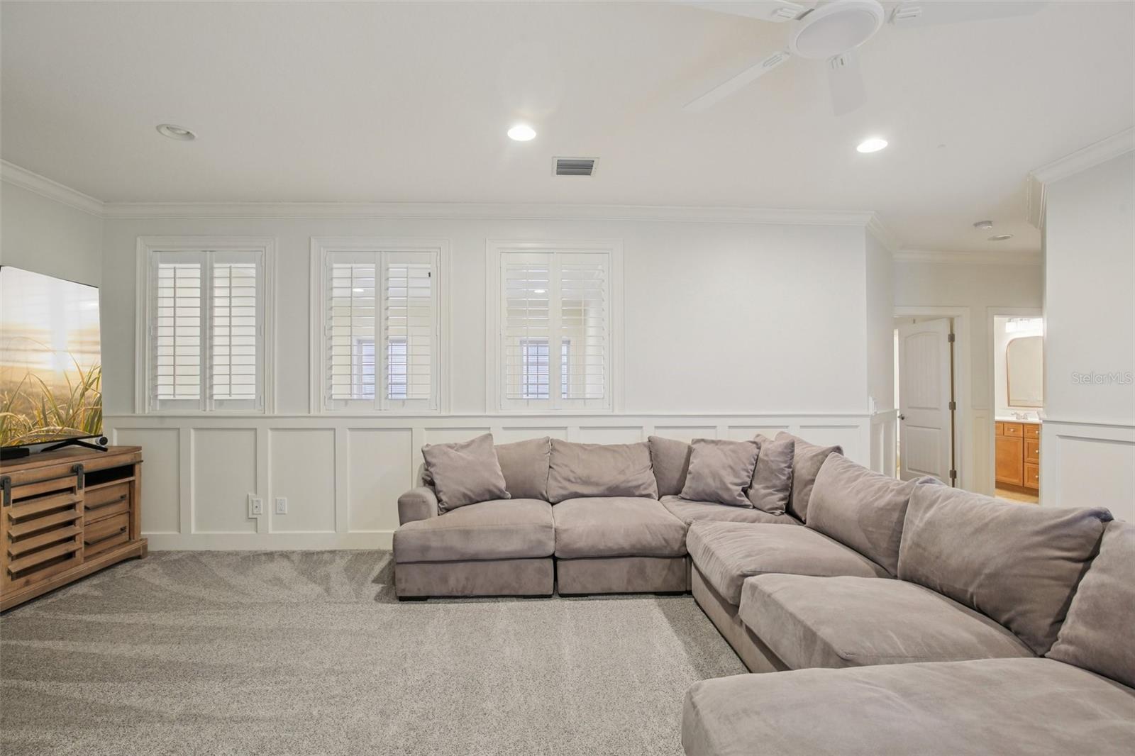 Image 48 of 77 For 15929 Ternglade Drive