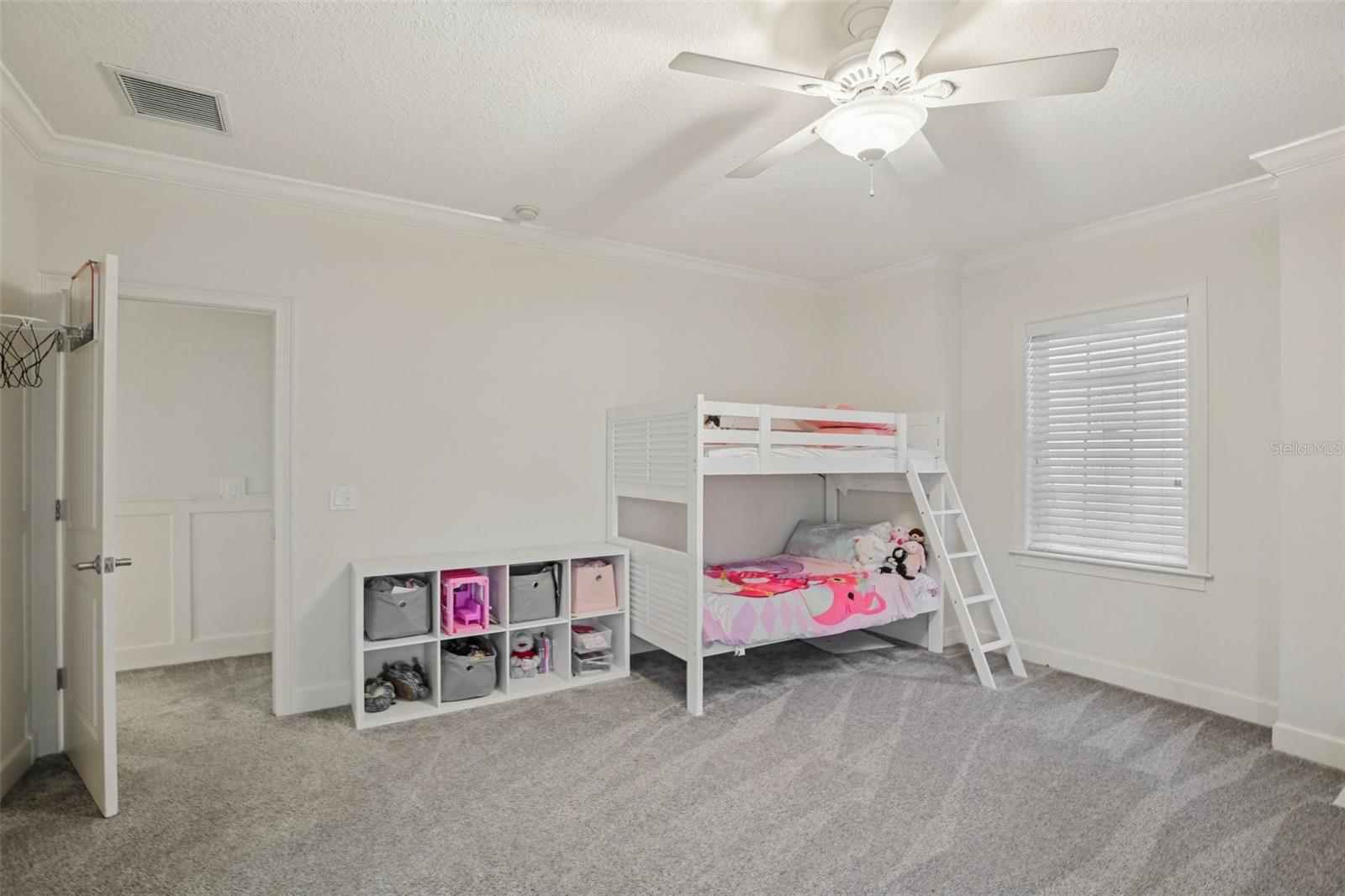 Image 63 of 77 For 15929 Ternglade Drive