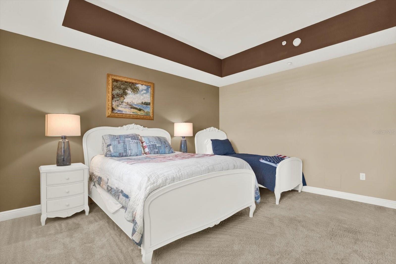 Image 17 of 44 For 17745 Gulf Boulevard 604