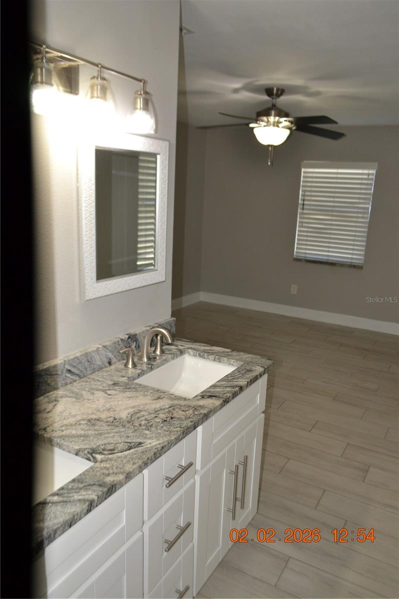 Image 13 of 19 For 6204 Knights Griffin Road