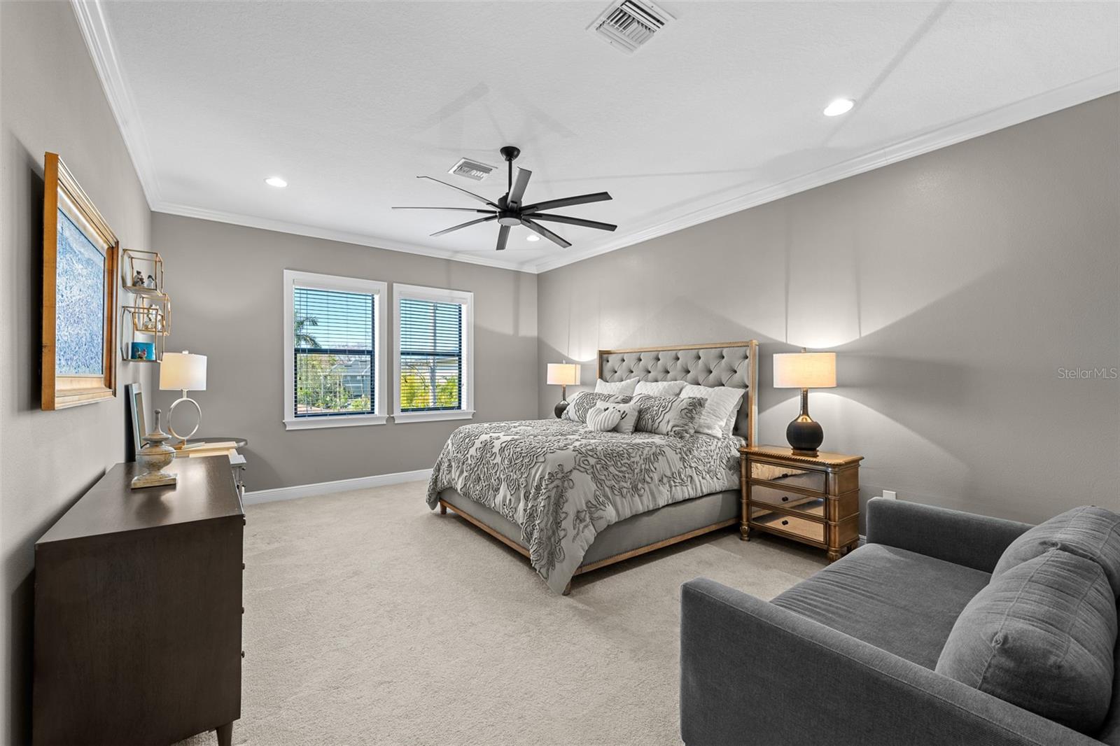 Image 23 of 55 For 478 Bosphorous Avenue