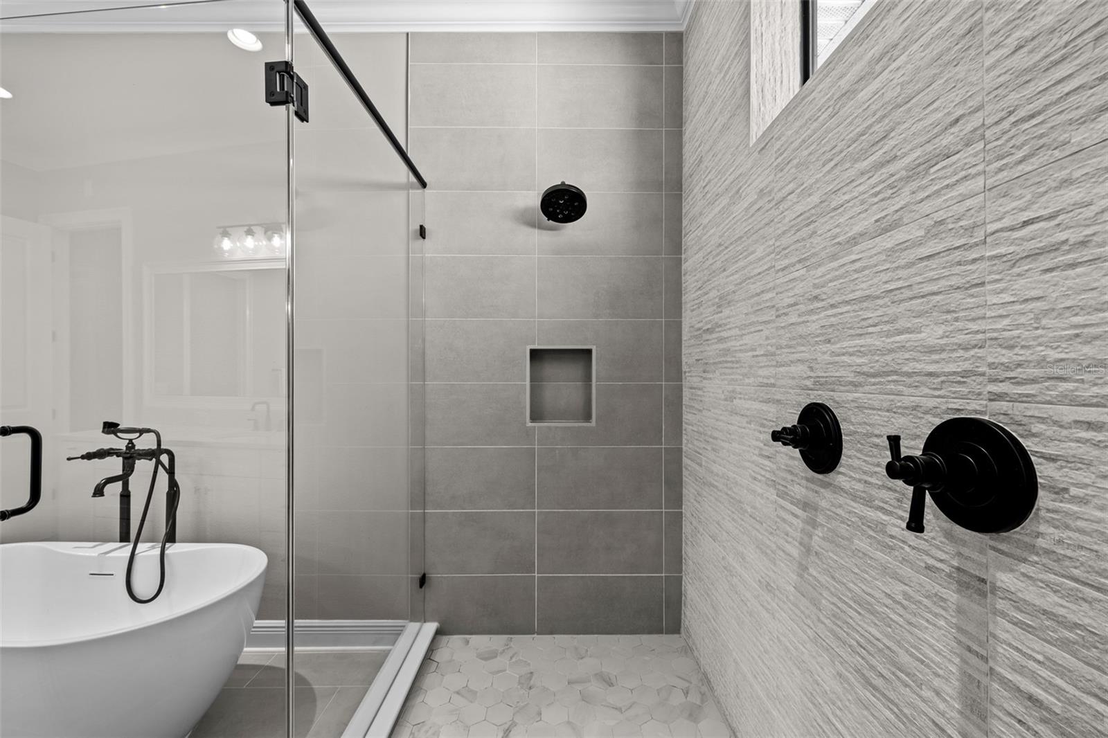 Image 27 of 55 For 478 Bosphorous Avenue