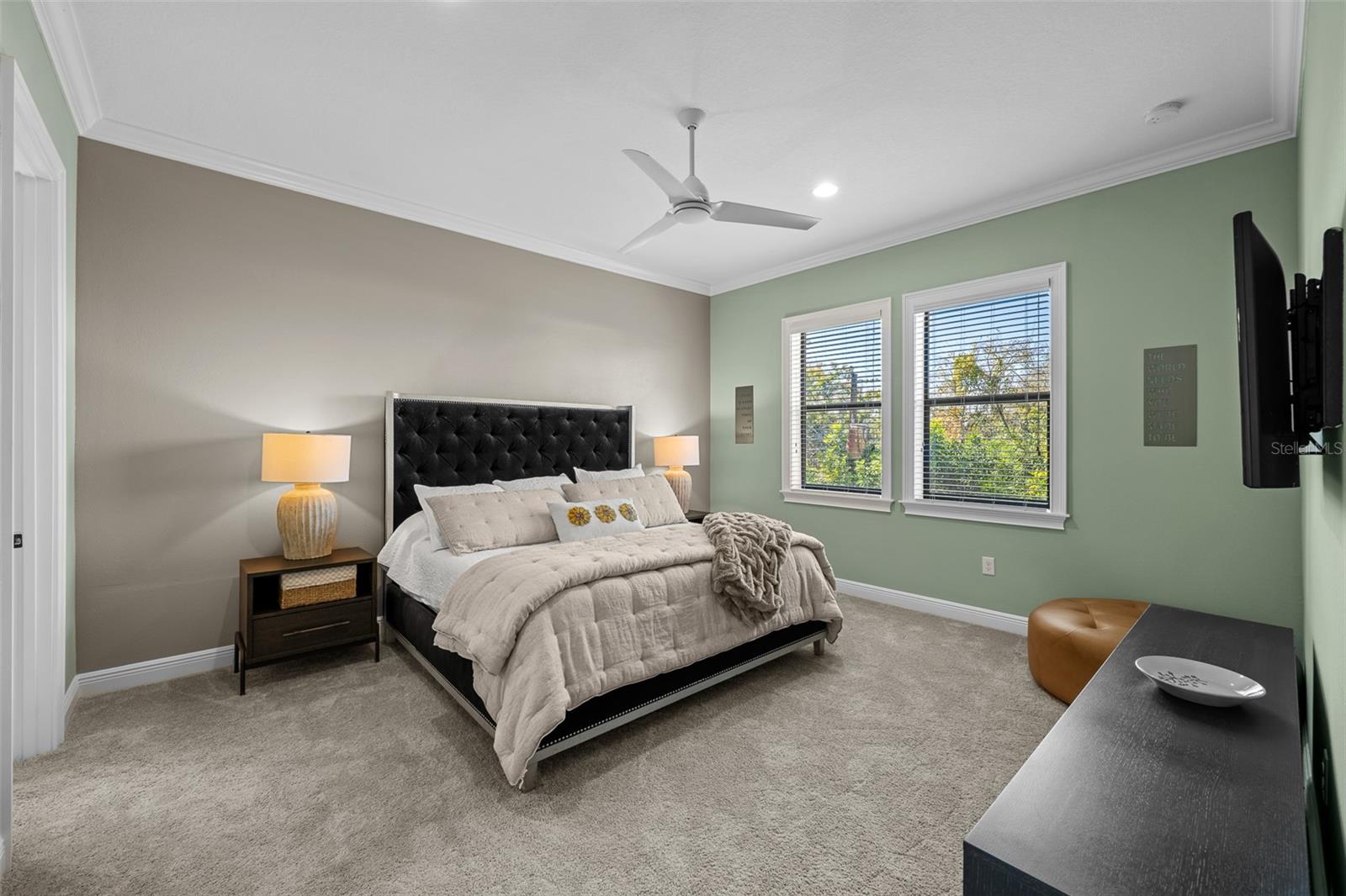 Image 31 of 55 For 478 Bosphorous Avenue