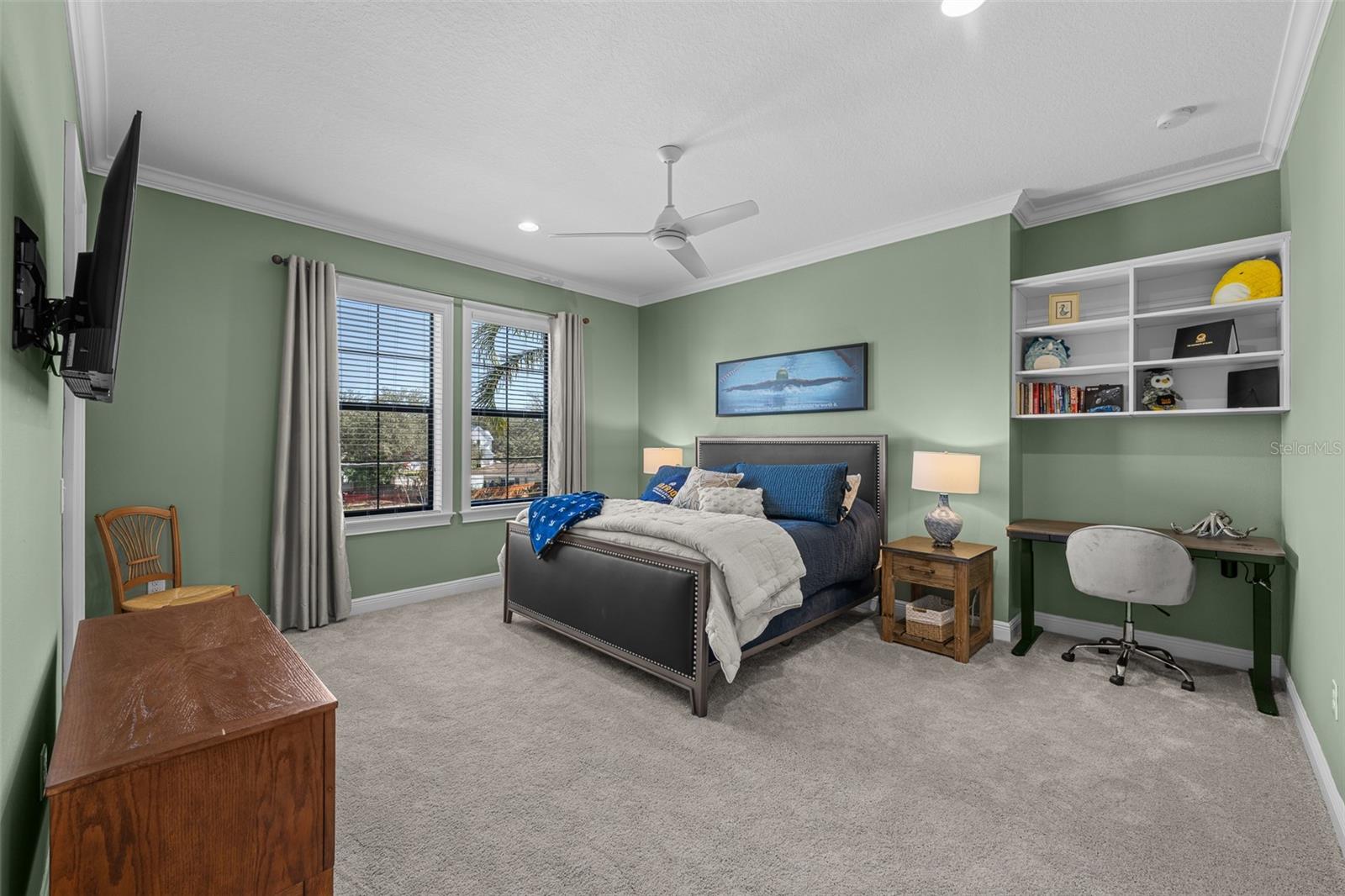 Image 34 of 55 For 478 Bosphorous Avenue