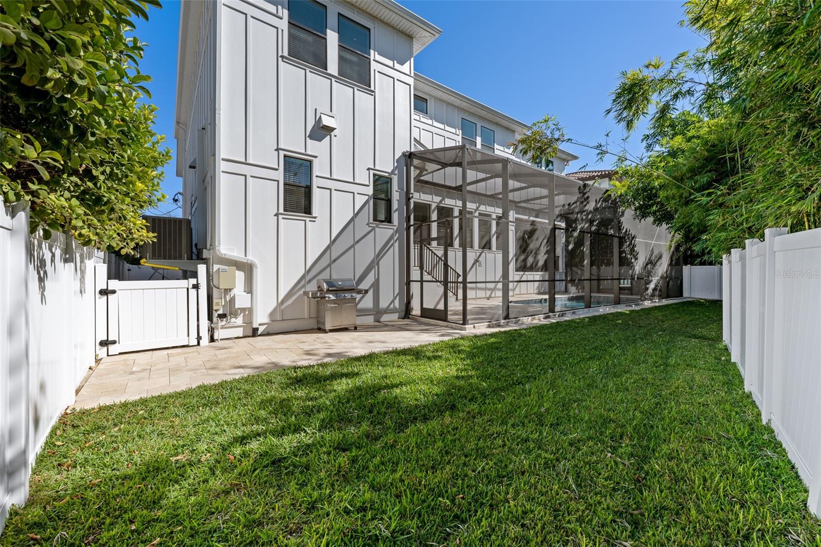 Image 52 of 55 For 478 Bosphorous Avenue