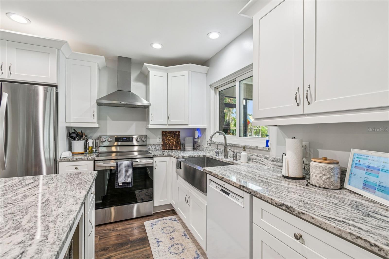 Image 10 of 71 For 11713 Phoenix Circle