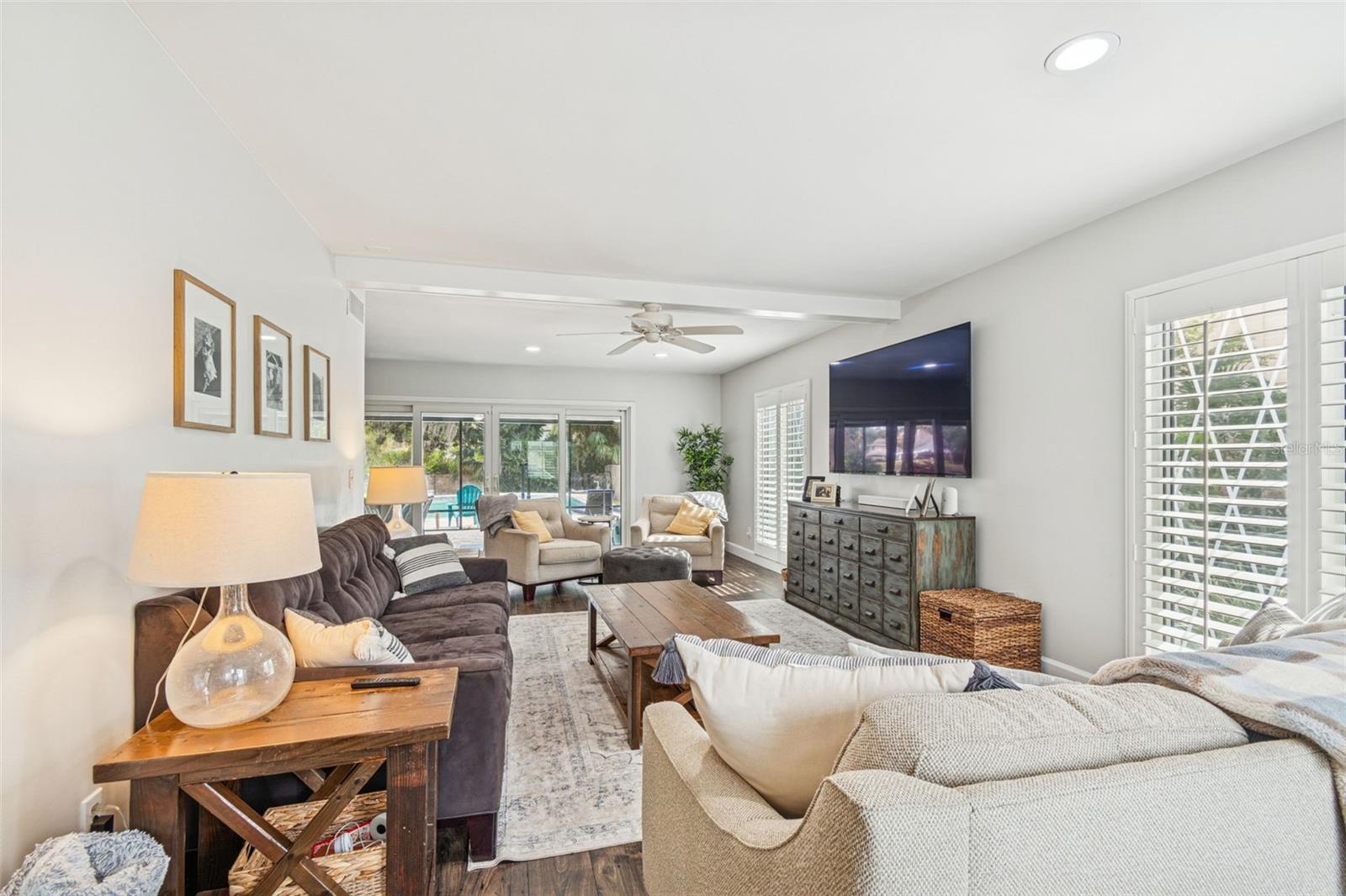 Image 22 of 71 For 11713 Phoenix Circle