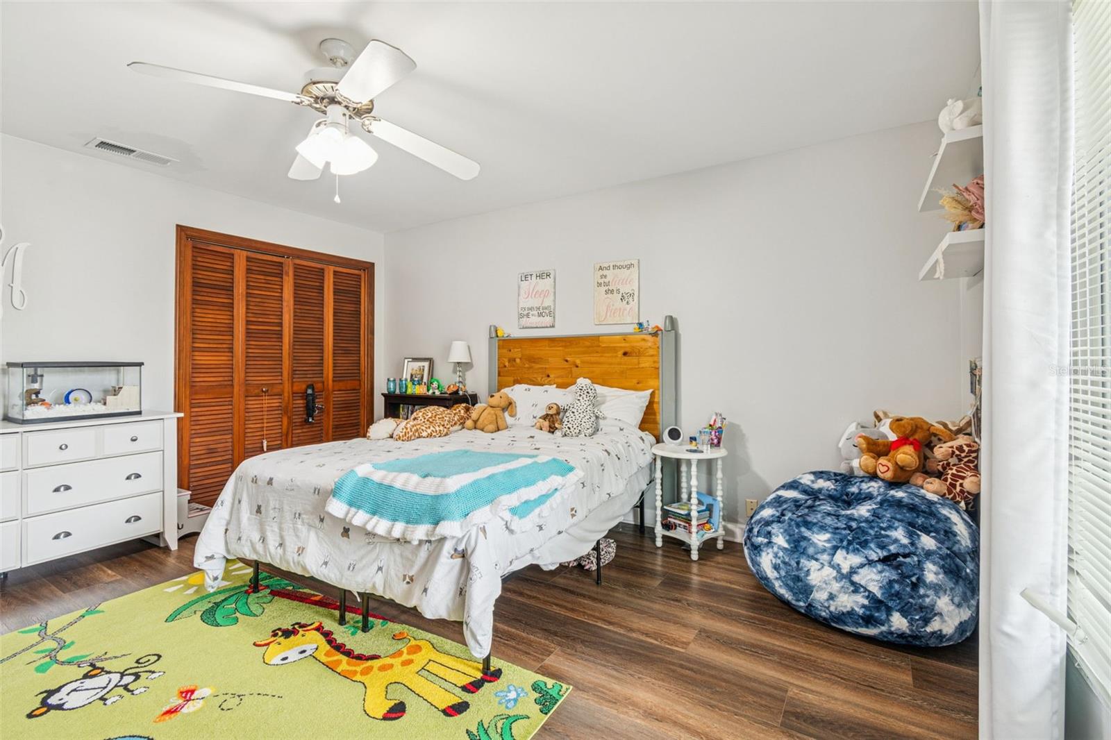 Image 31 of 71 For 11713 Phoenix Circle