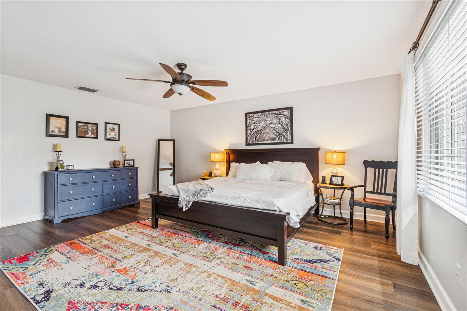 Image 33 of 71 For 11713 Phoenix Circle