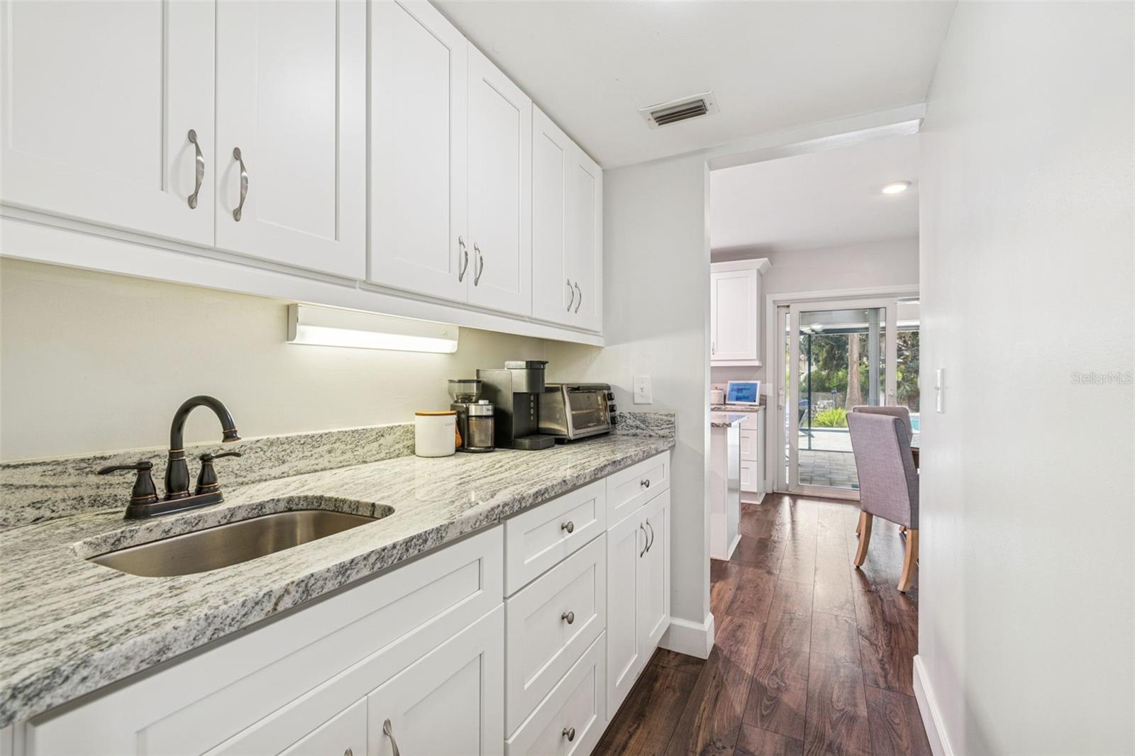 Image 7 of 71 For 11713 Phoenix Circle