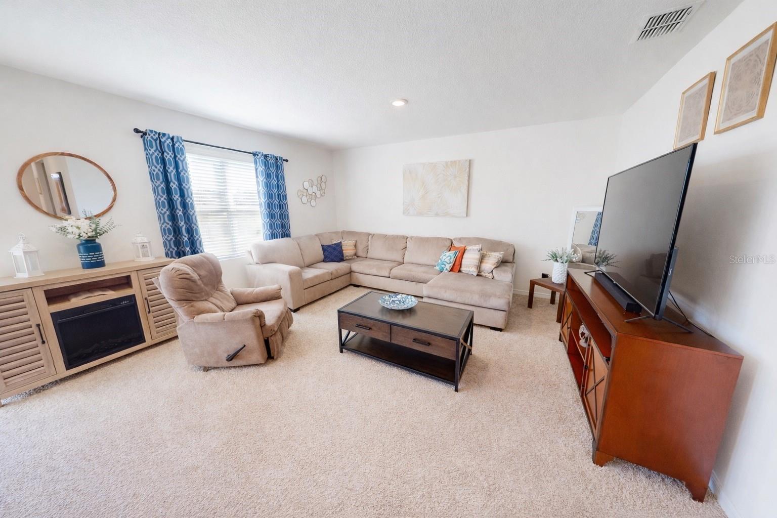 Image 4 of 10 For 452 Burnham Circle