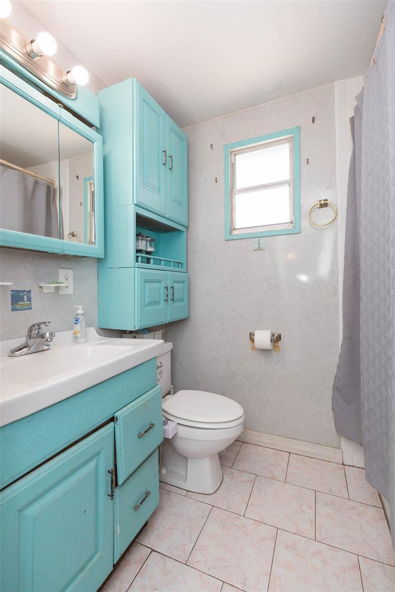 Image 27 of 48 For 4102 Fairview Heights