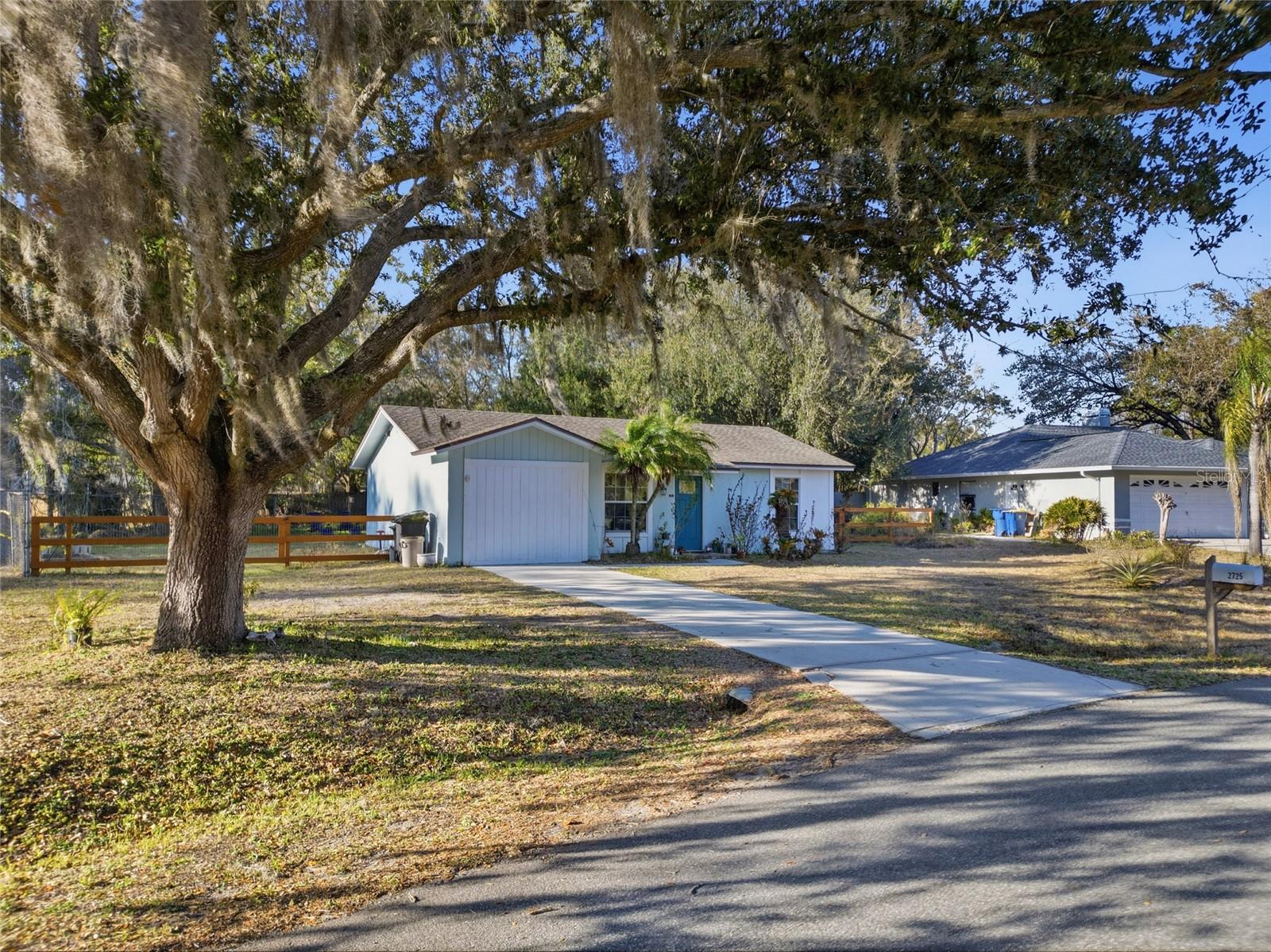 Image 3 of 19 For 2725 Glenview Drive