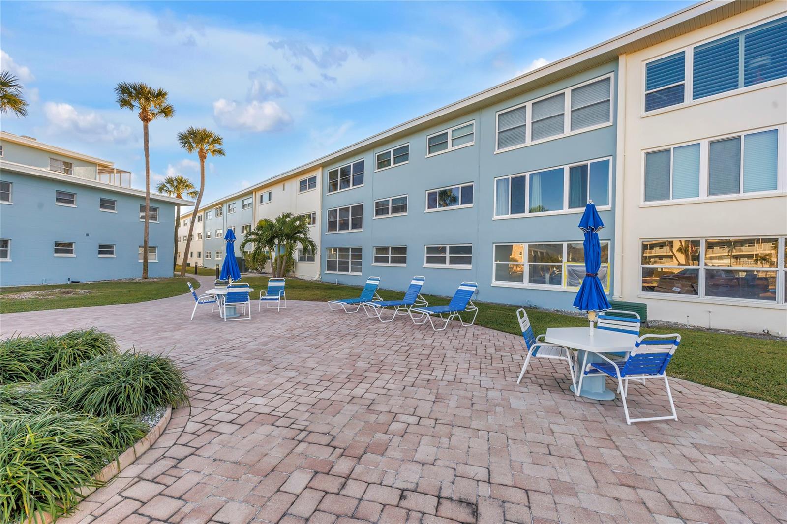 Image 19 of 34 For 6161 Gulf Winds Drive 249