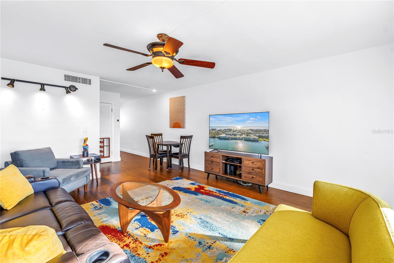 Image 5 of 34 For 6161 Gulf Winds Drive 249