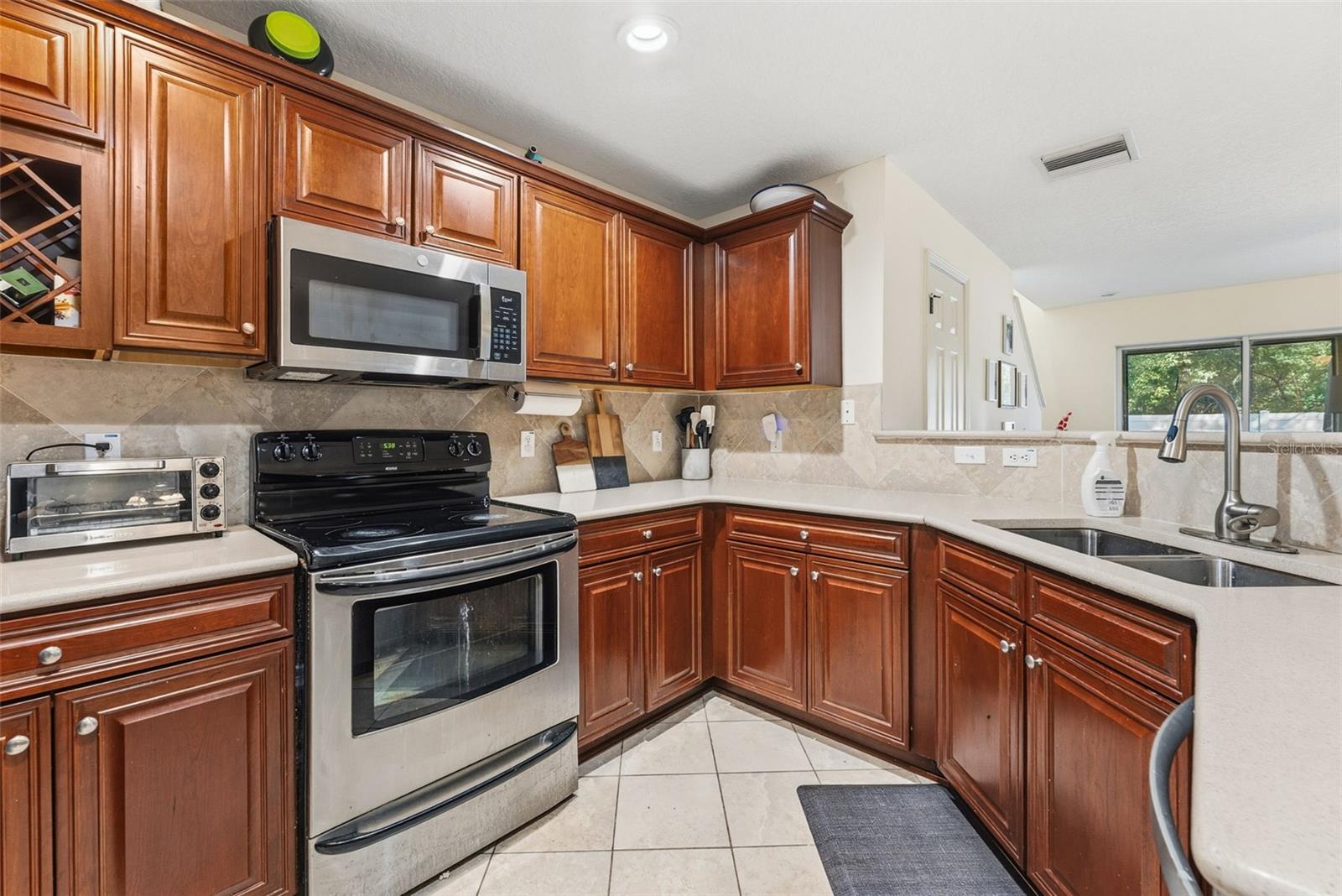 Image 10 of 41 For 11646 Mango Ridge Boulevard