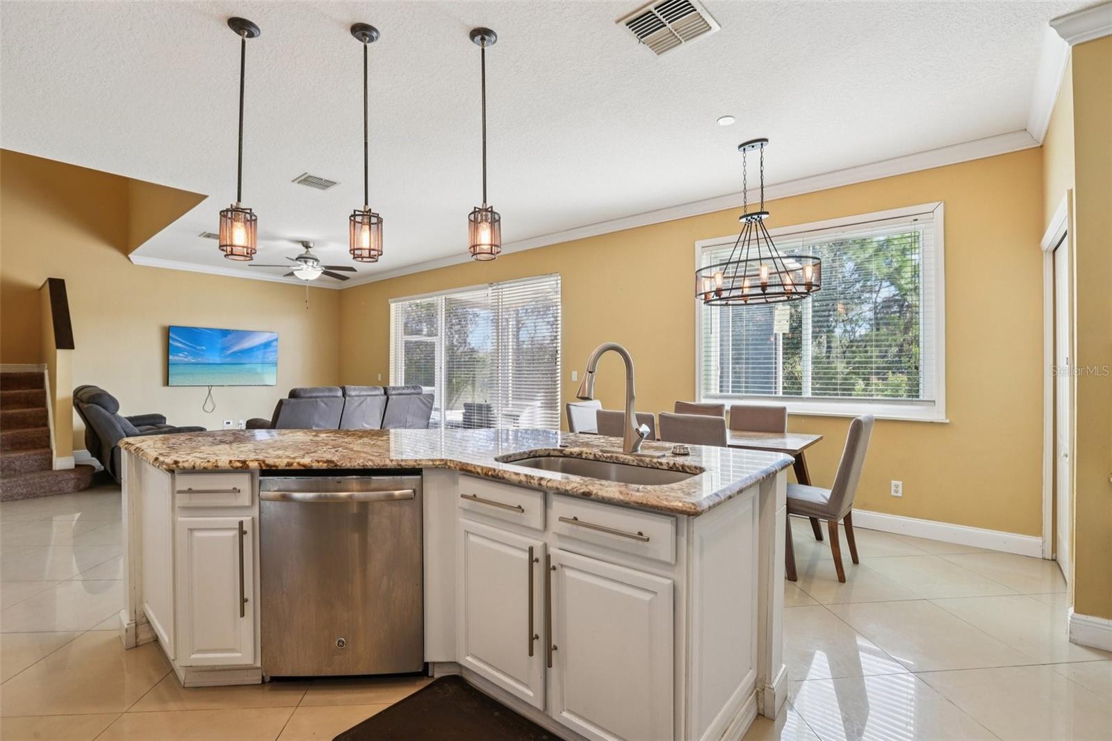 Image 11 of 34 For 20613 Whitewood Way