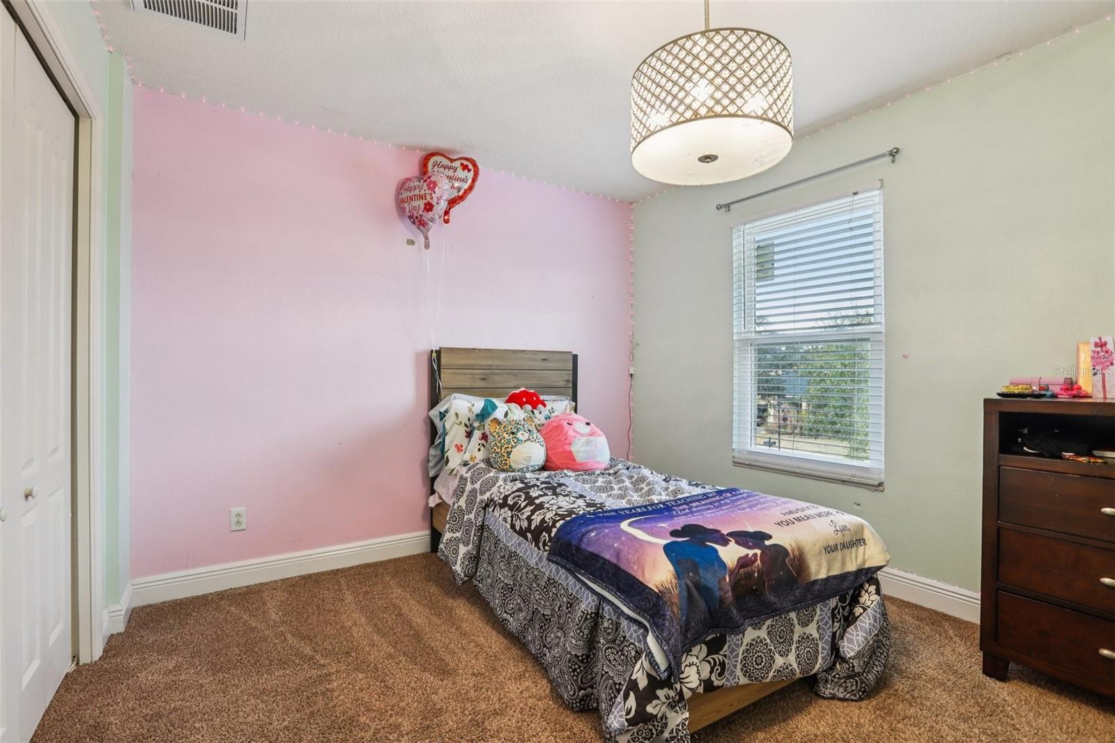 Image 14 of 34 For 20613 Whitewood Way