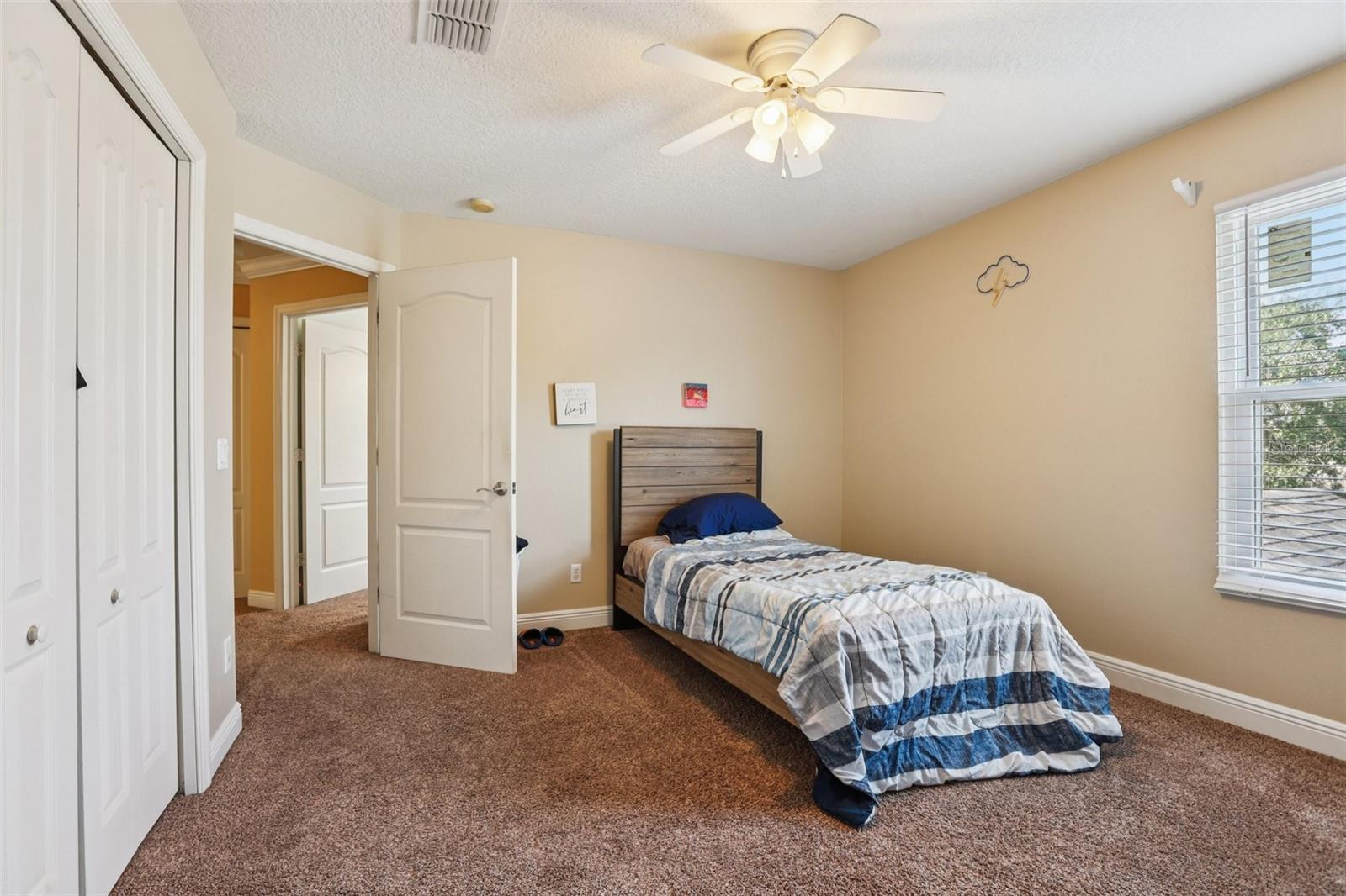 Image 18 of 34 For 20613 Whitewood Way