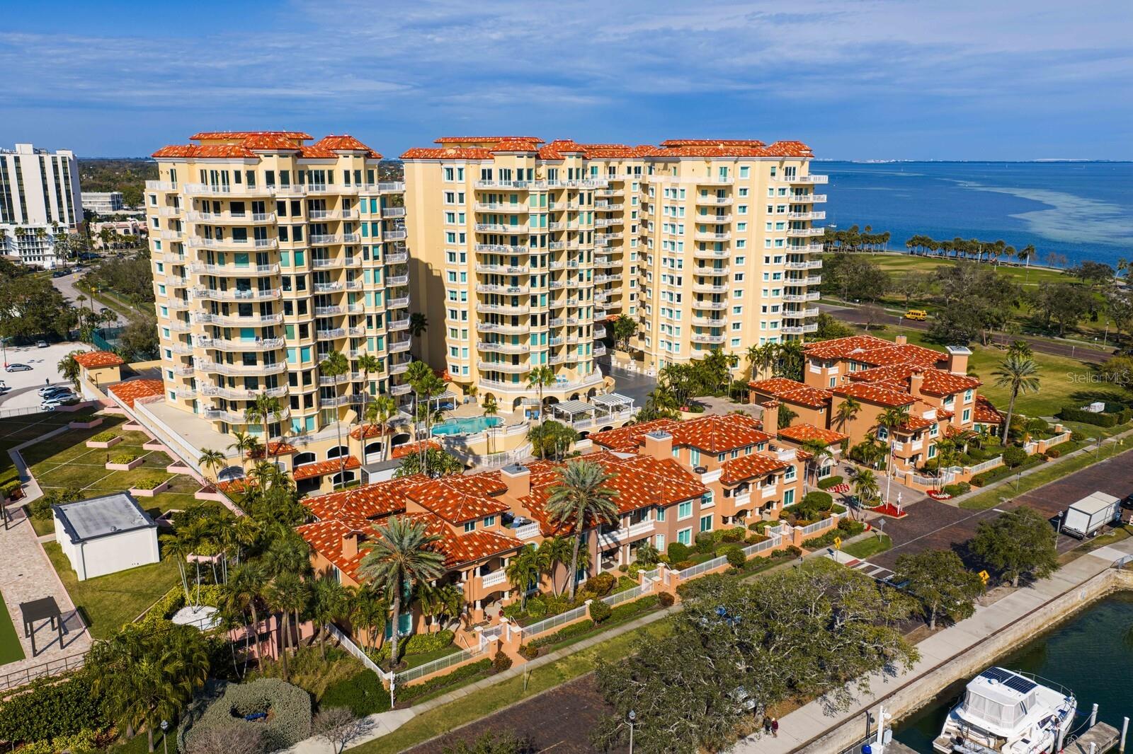 Details for 555 5th Avenue Ne Ph1, ST PETERSBURG, FL 33701