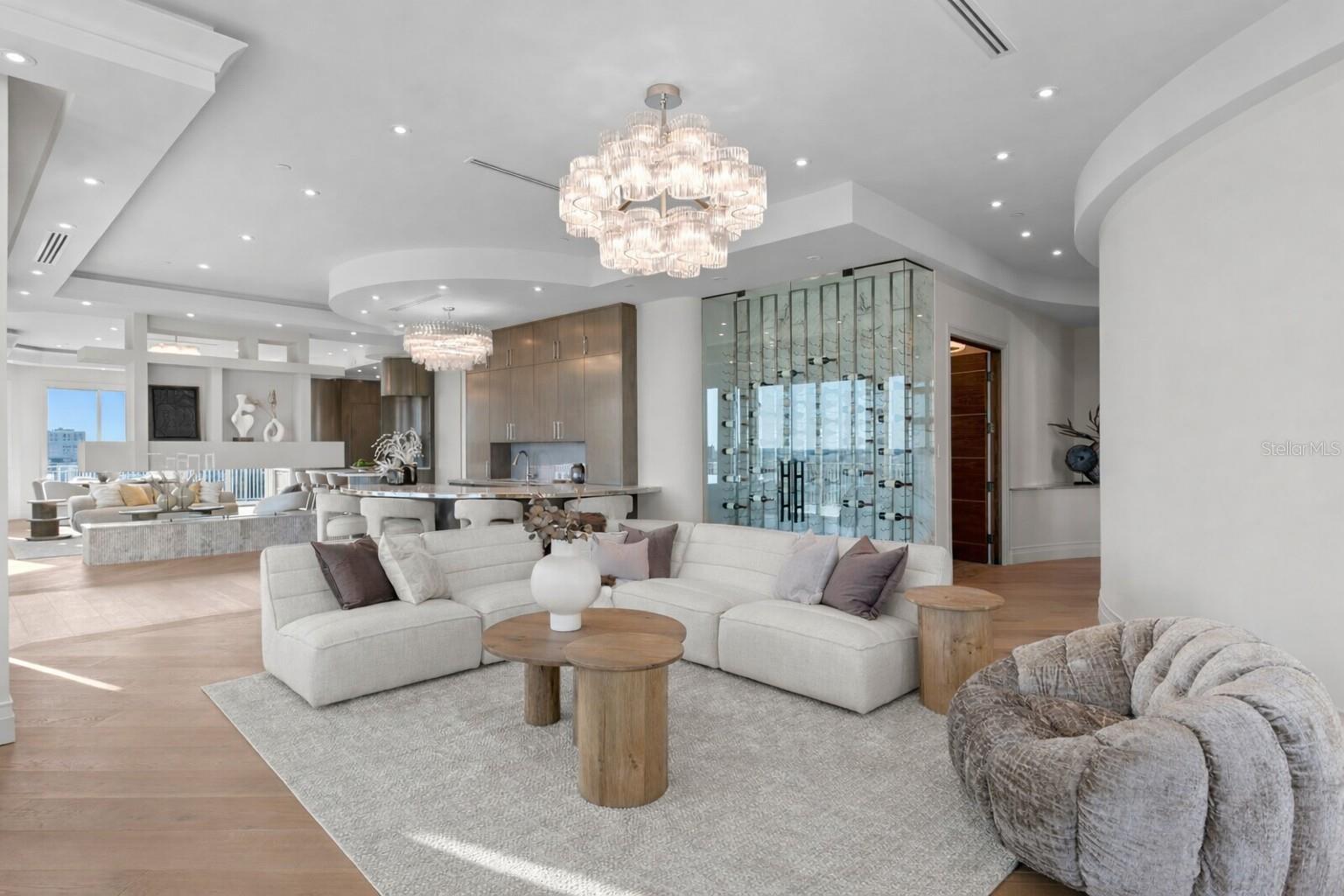 Image 3 of 45 For 555 5th Avenue Ne Ph1