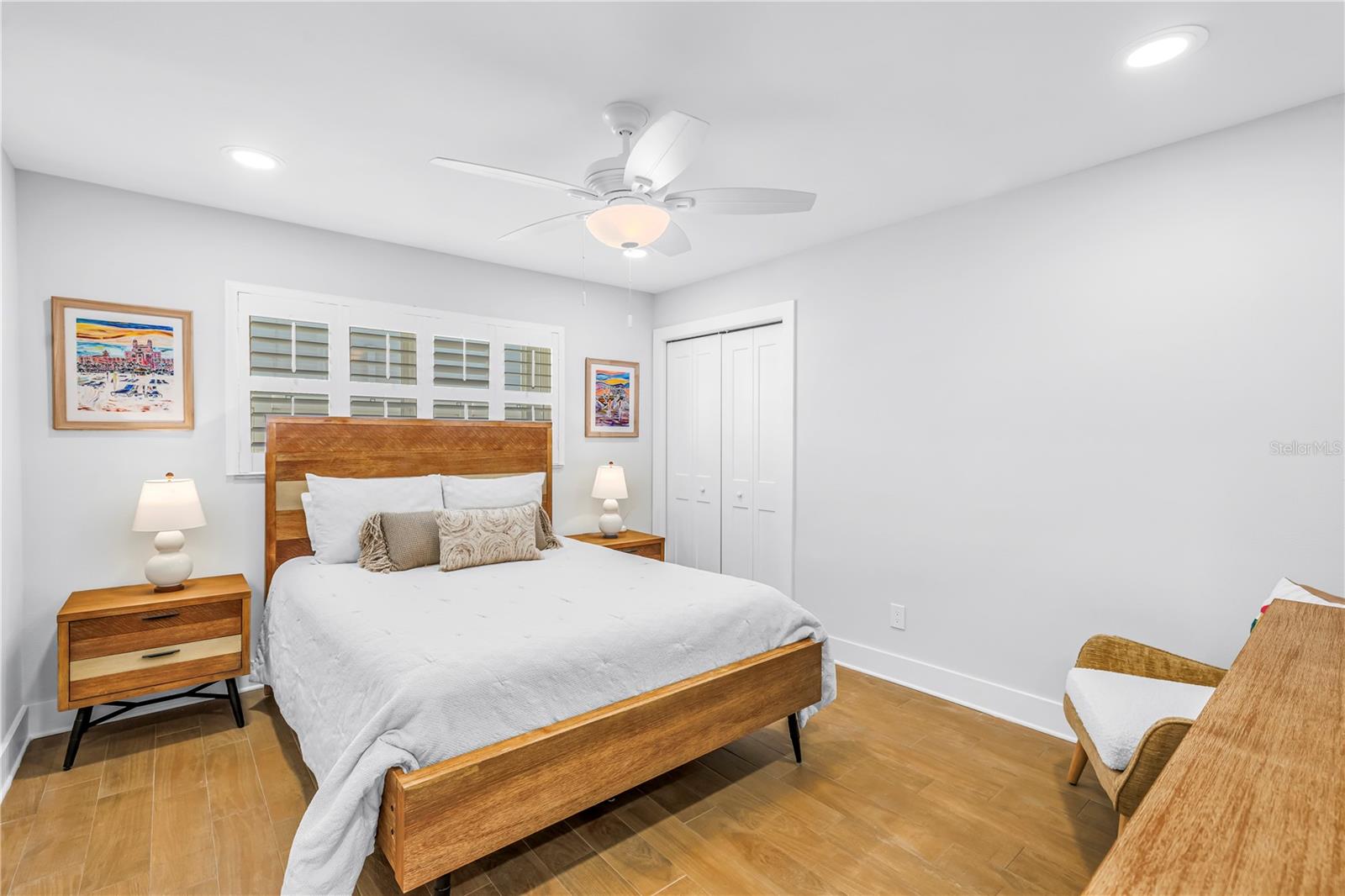 Image 22 of 56 For 5166 Horseshoe Place Ne