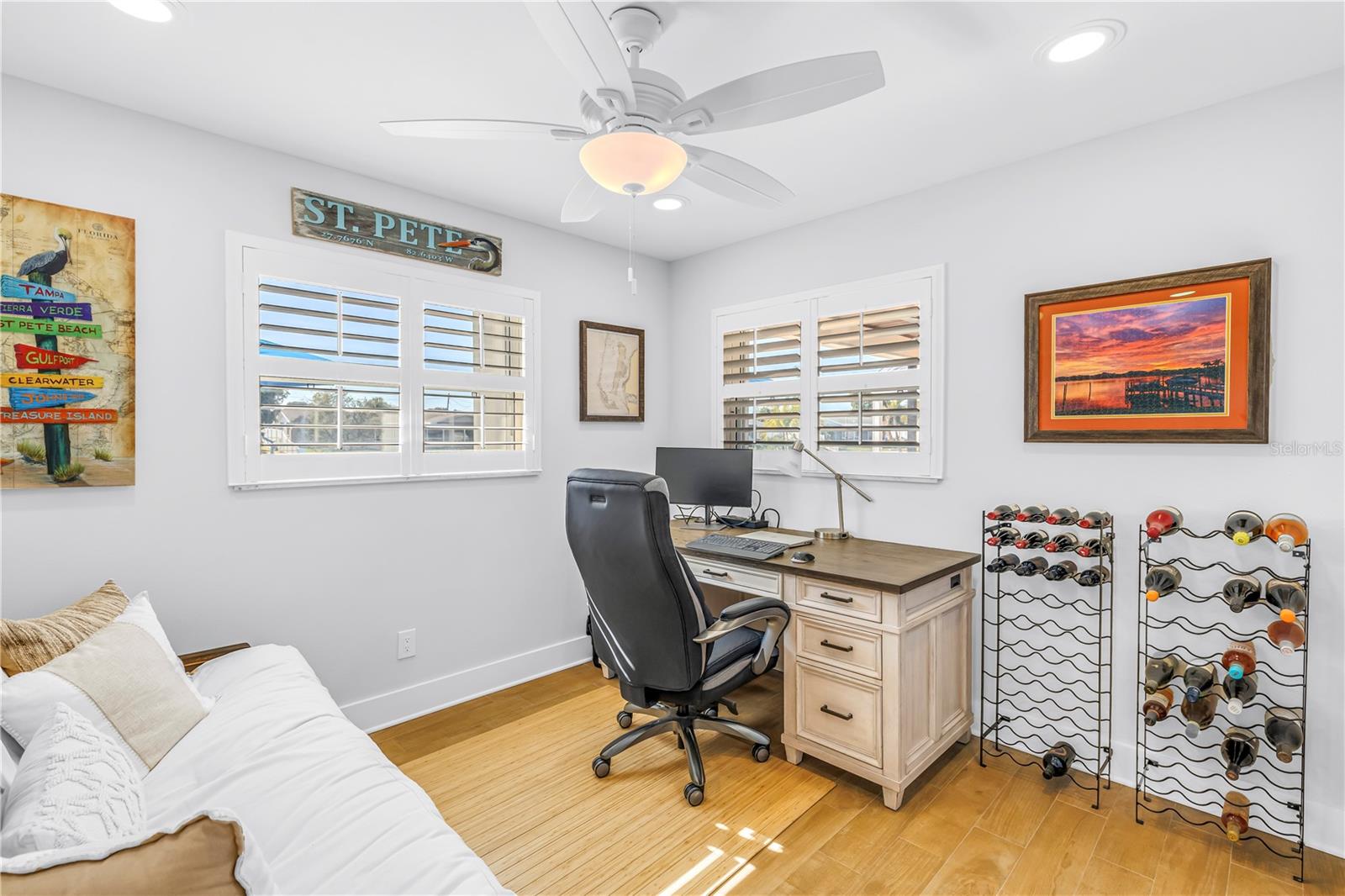 Image 27 of 56 For 5166 Horseshoe Place Ne