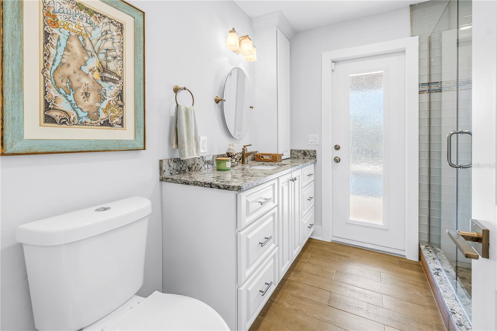 Image 28 of 56 For 5166 Horseshoe Place Ne