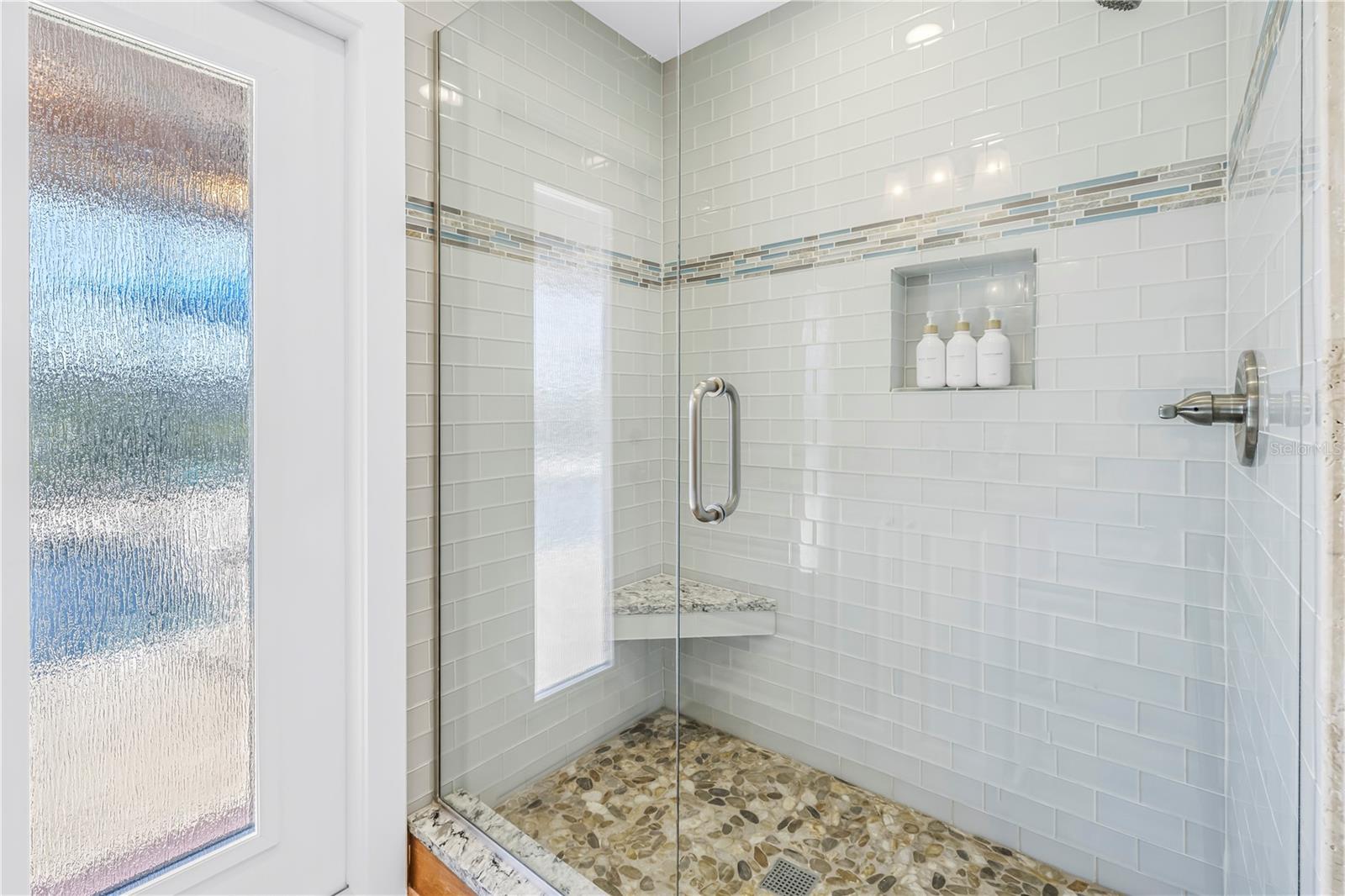 Image 29 of 56 For 5166 Horseshoe Place Ne