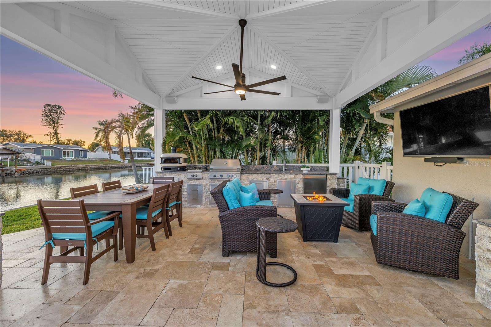 Image 36 of 56 For 5166 Horseshoe Place Ne