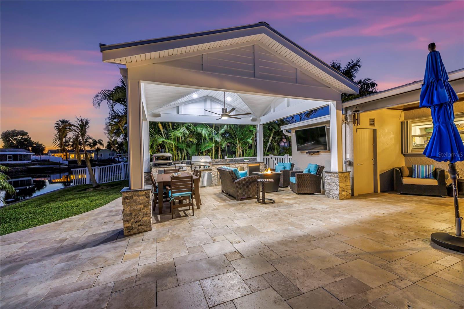 Image 39 of 56 For 5166 Horseshoe Place Ne