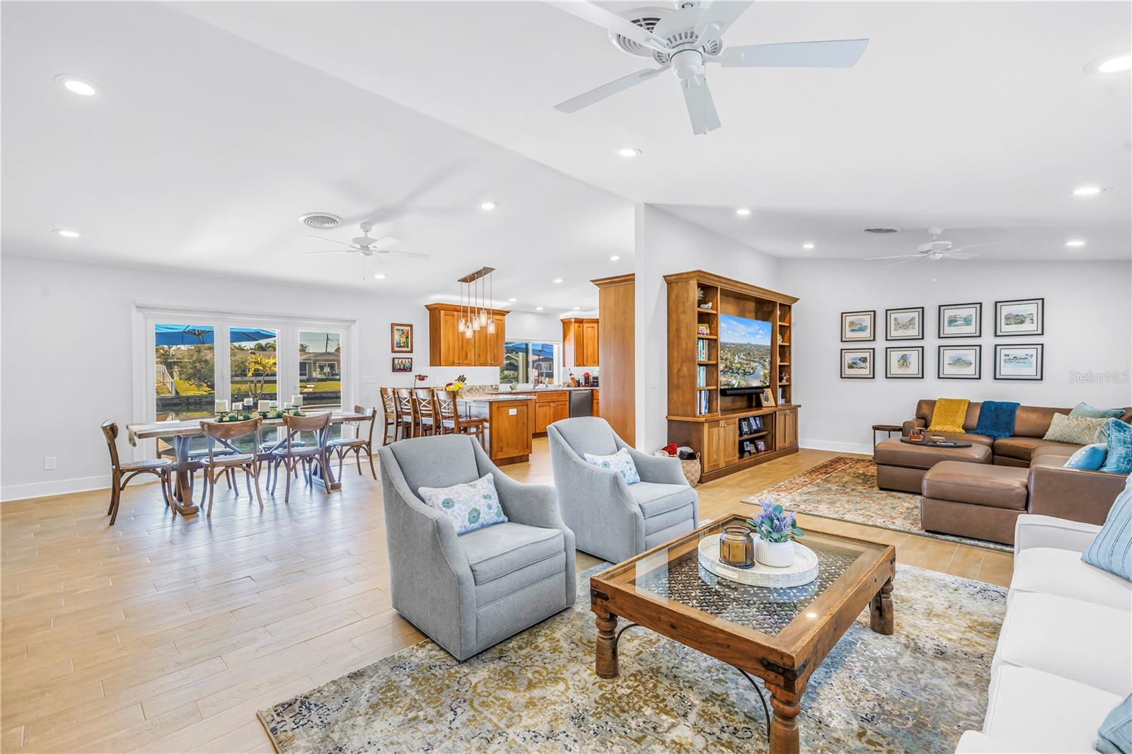 Image 5 of 56 For 5166 Horseshoe Place Ne