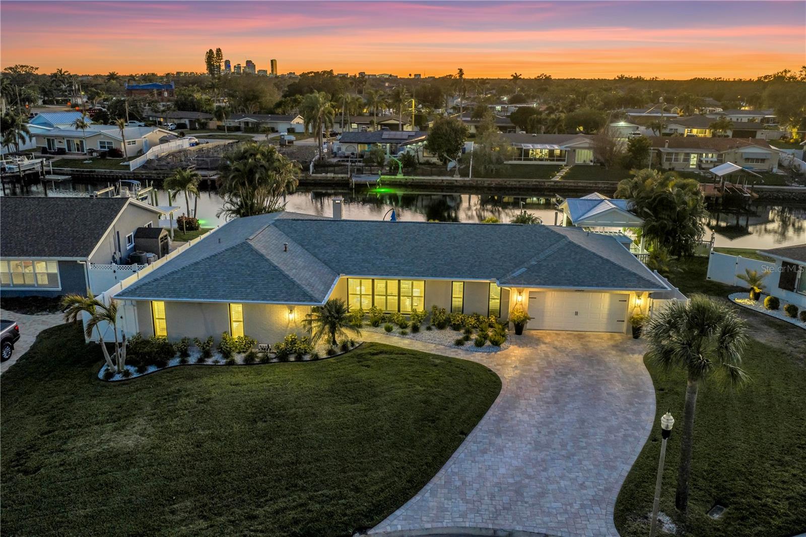 Image 53 of 56 For 5166 Horseshoe Place Ne