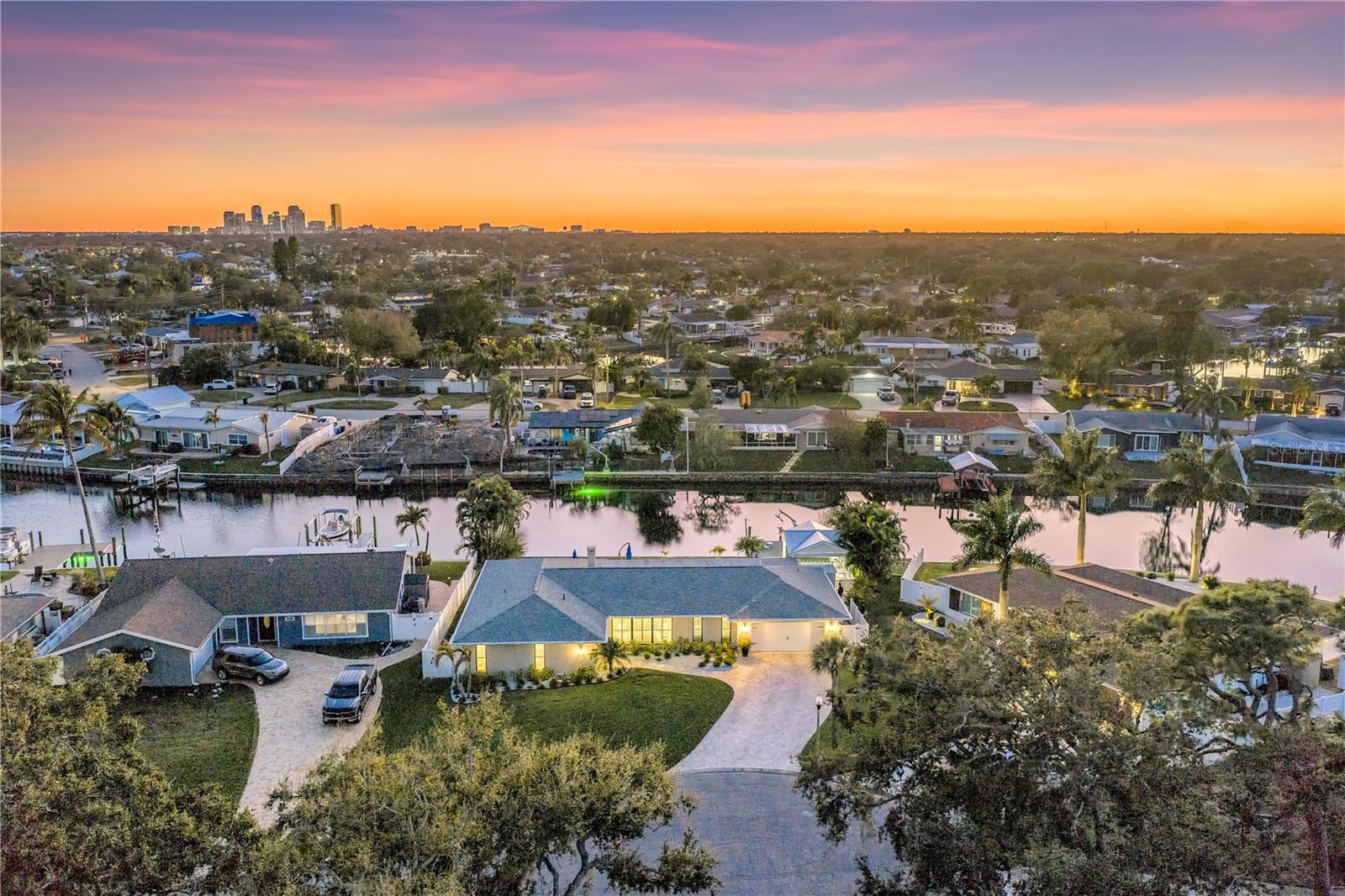 Image 54 of 56 For 5166 Horseshoe Place Ne