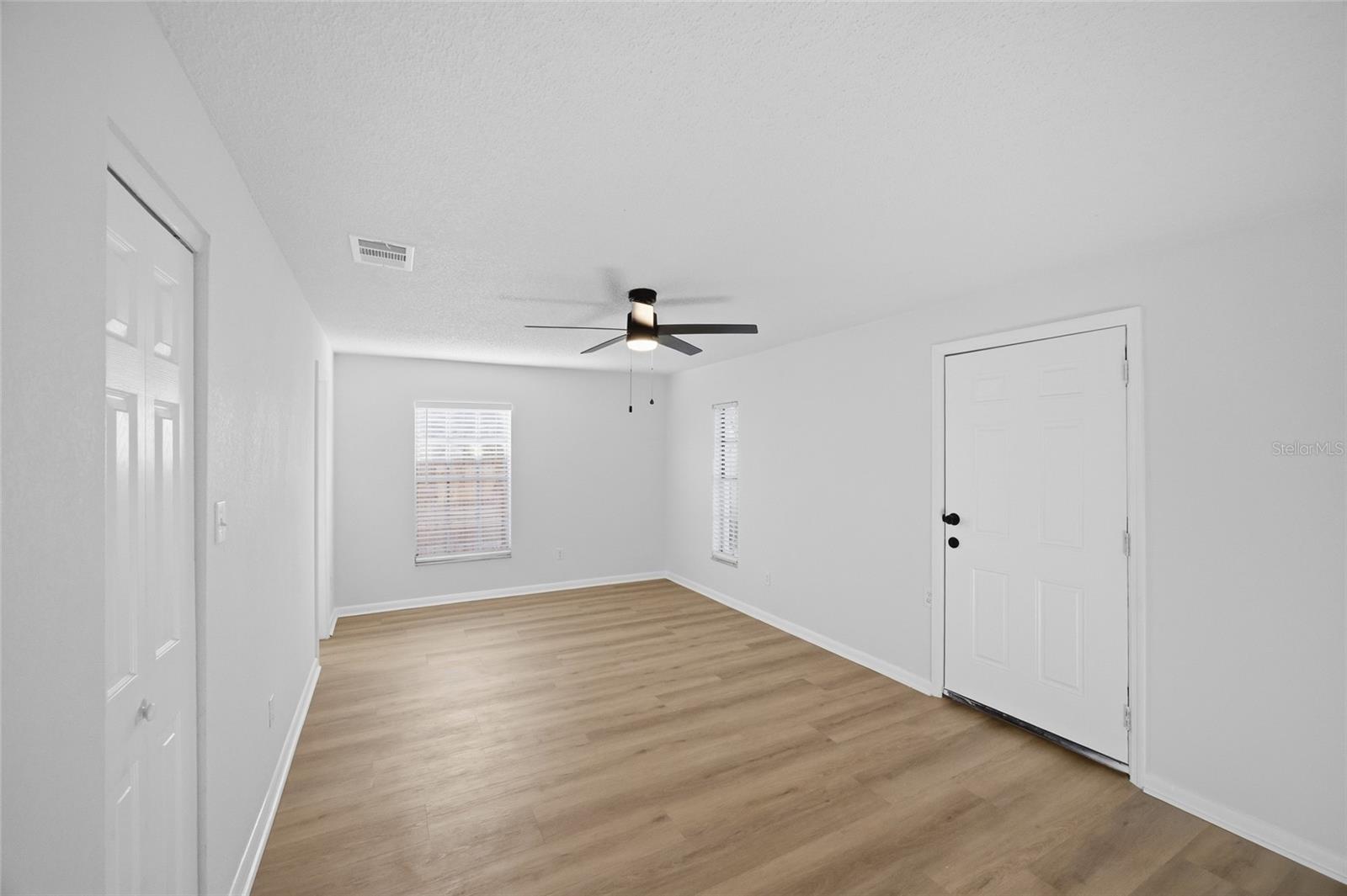 Image 18 of 31 For 1812 99th Avenue