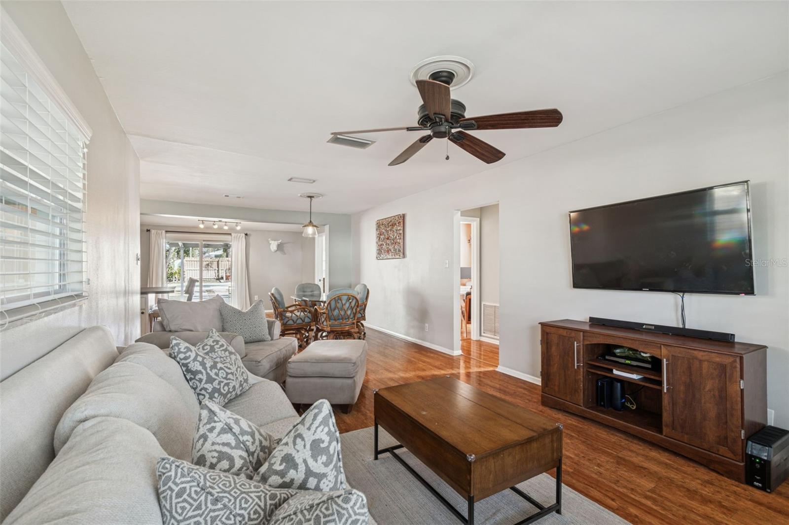 Image 9 of 41 For 805 Lincoln Avenue