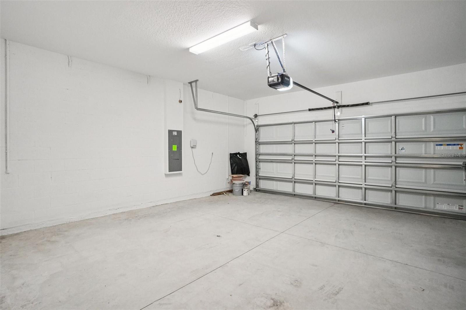 Listing photo id 31 for 14180 Samoa Hill Court