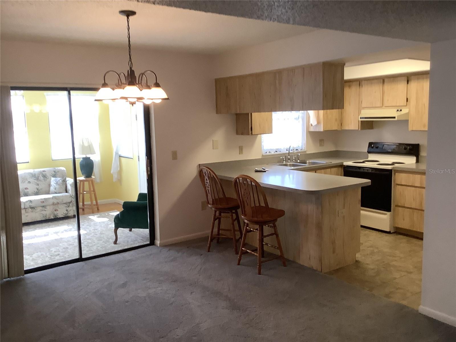 Image 10 of 36 For 7170 Lexington Circle