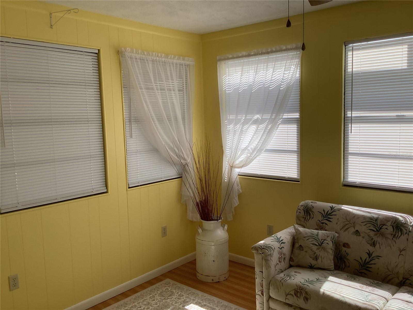 Image 18 of 36 For 7170 Lexington Circle