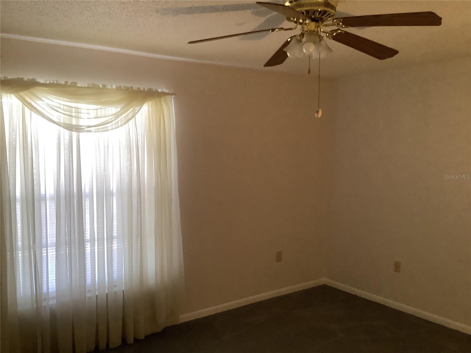 Image 21 of 36 For 7170 Lexington Circle