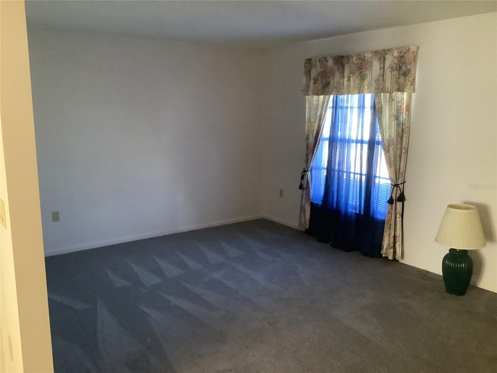 Image 23 of 36 For 7170 Lexington Circle