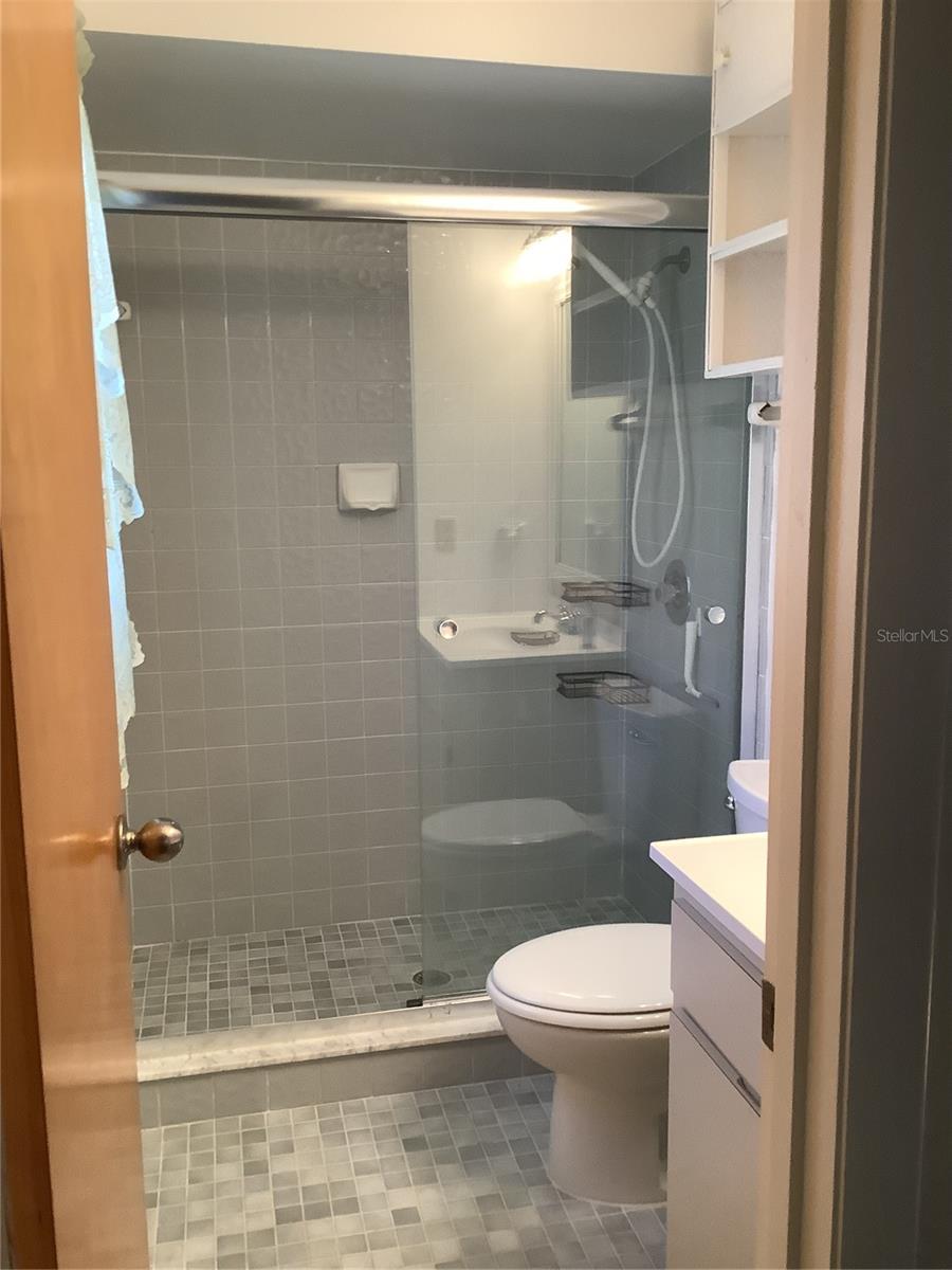 Image 26 of 36 For 7170 Lexington Circle