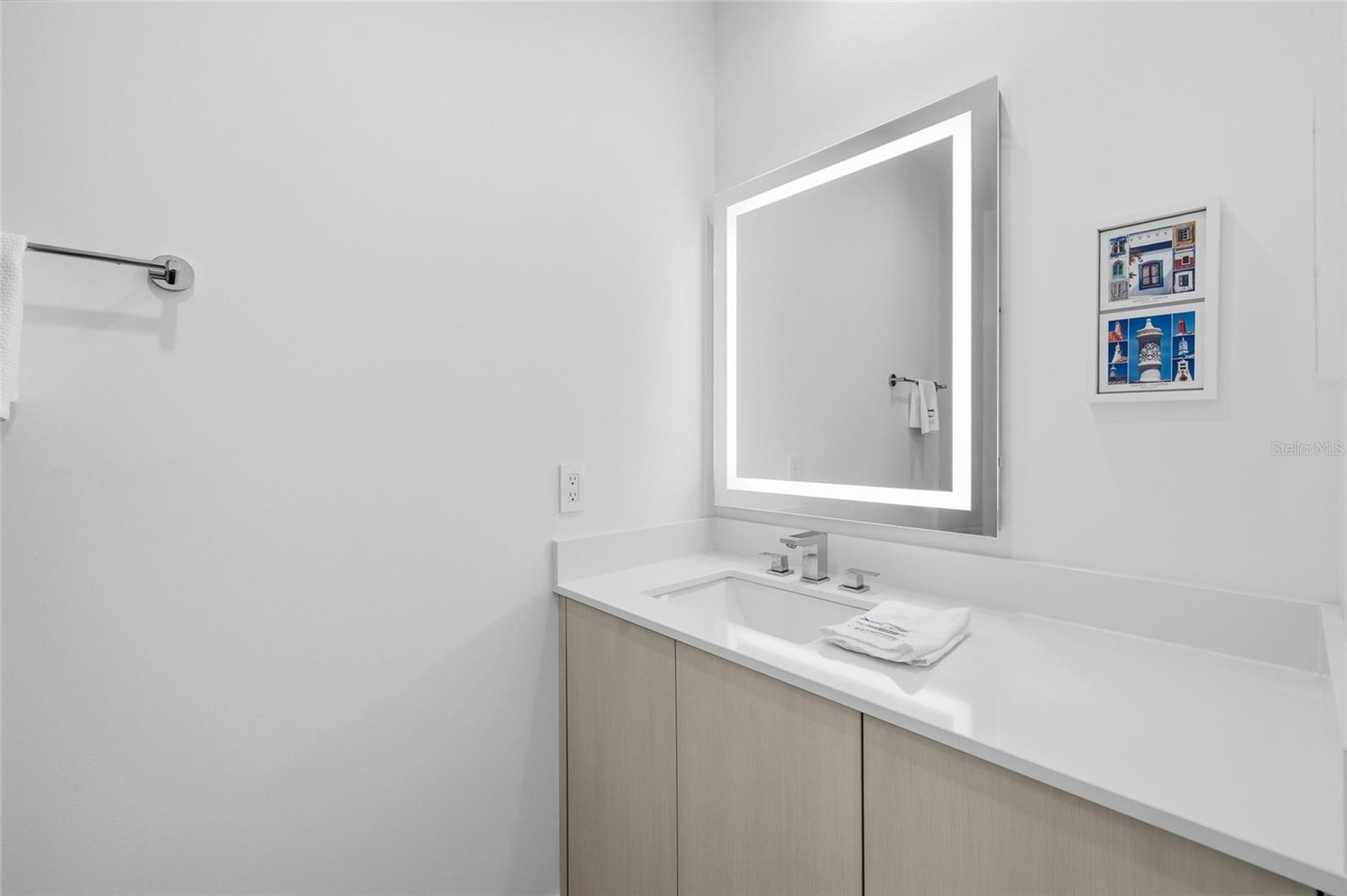 Image 30 of 85 For 5120 Marina Way 8804